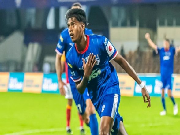 Bengaluru FC Clinches Narrow 1-0 Victory Over East Bengal FC in ISL 2024-25 Opener