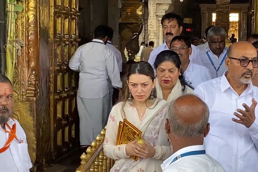 Hansika Motwani’s Spiritual Visit to Tirumala Temple Amidst Flourishing Film Career