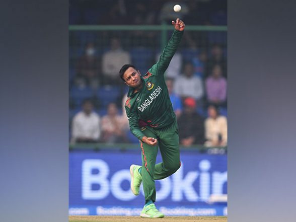 Mehidy Hasan Miraz Ready to Fill Shakib Al Hasan’s Shoes, Says Bangladesh Coach Hathurusinghe